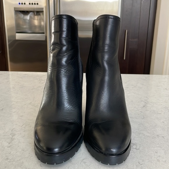 MICHAEL Michael Kors BLACK WEDGE BOOTIE - Picture 12 of 16